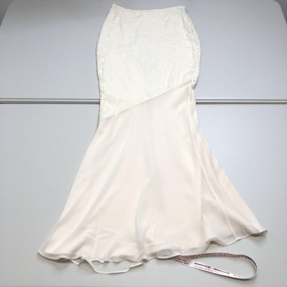 HOUSE OF CB Lana Skirt Eyelet Lace Cream Ivory White Vintage Cottage Core XS